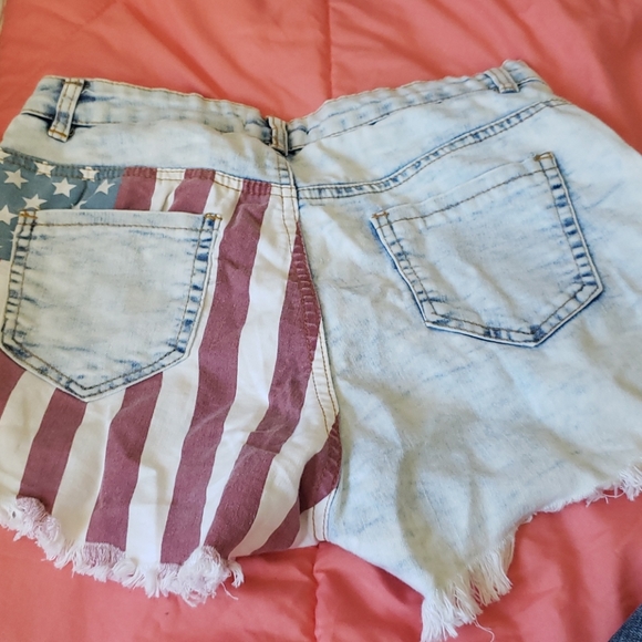 Use - Picture 2 of 2